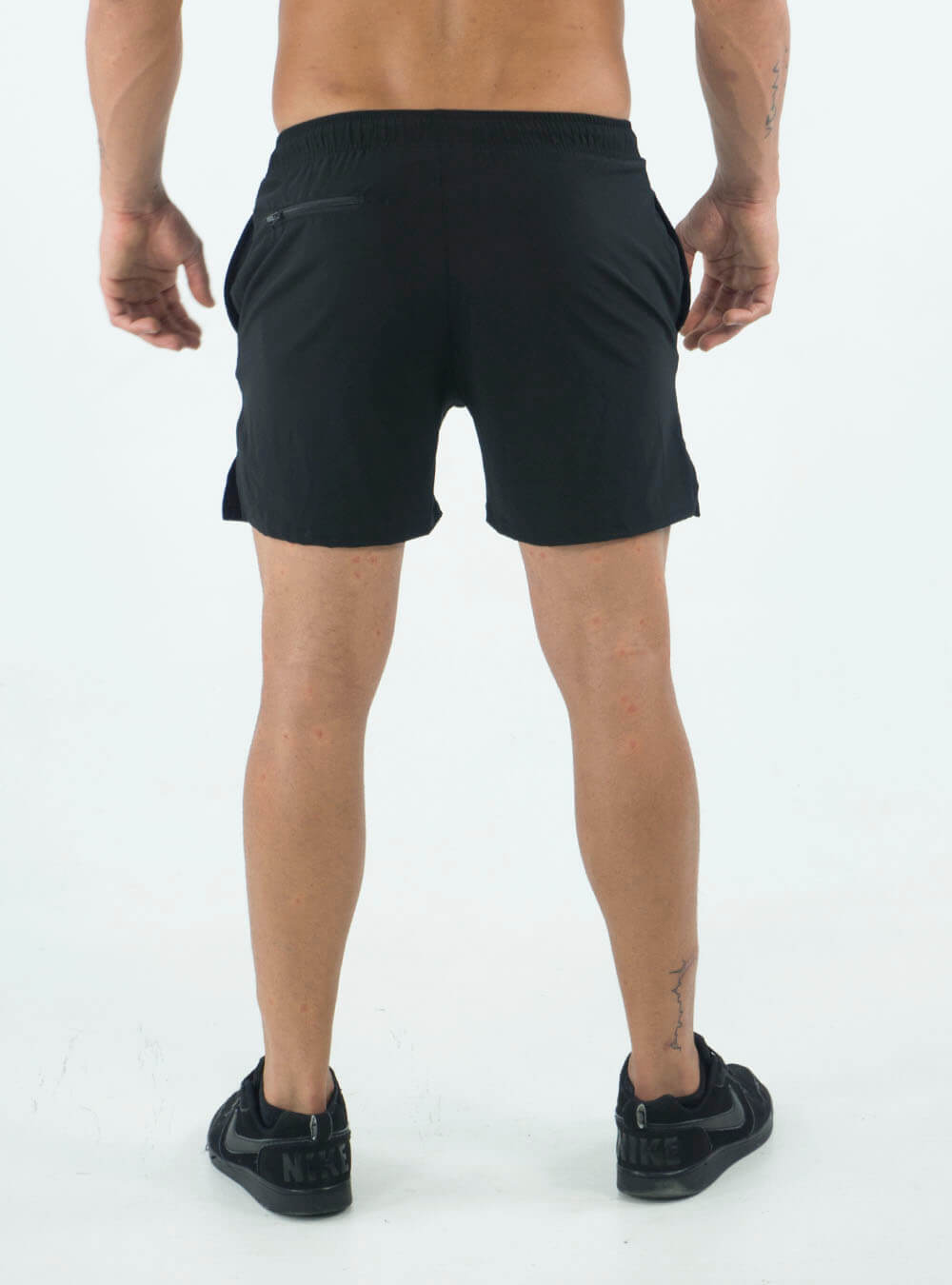CLASSIC BLACK SHORTS