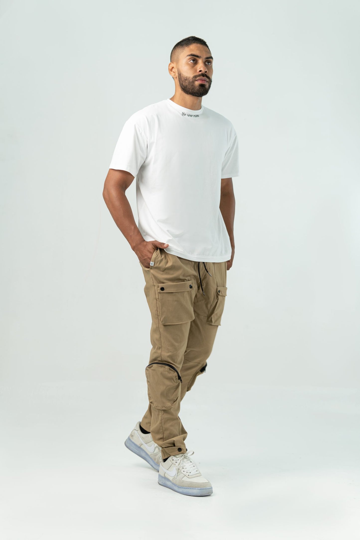 BEIGE 'BE' UTILITY CARGO PANTS