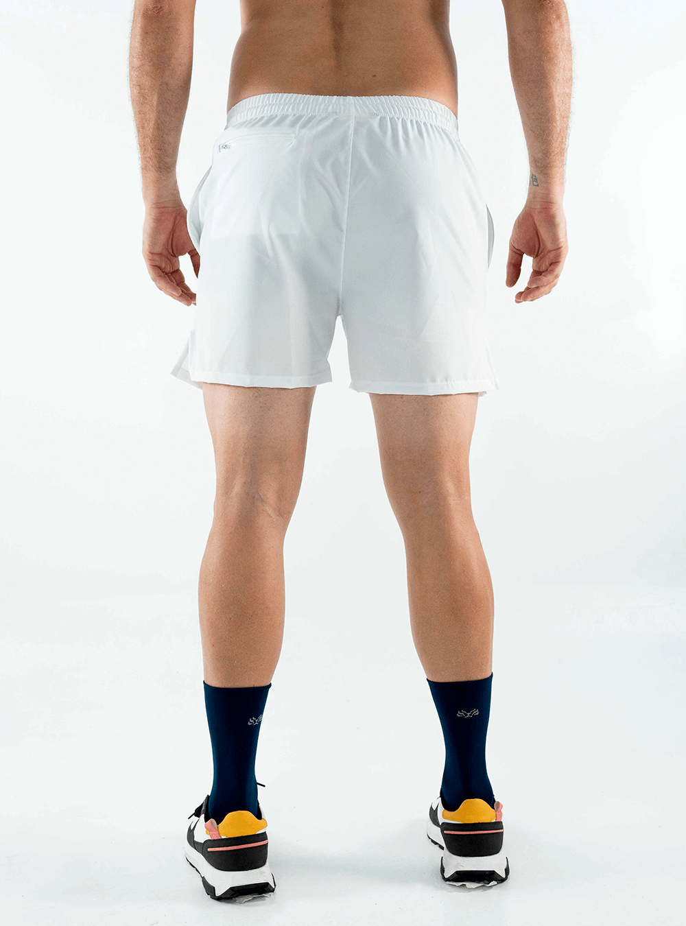 CLASSIC WHITE SHORTS